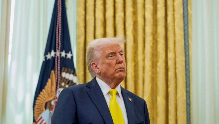 ft-trump-otomobil-ureticilerini-bazi-vergilerden-muaf-tutacak-rAV5mmDX.jpg