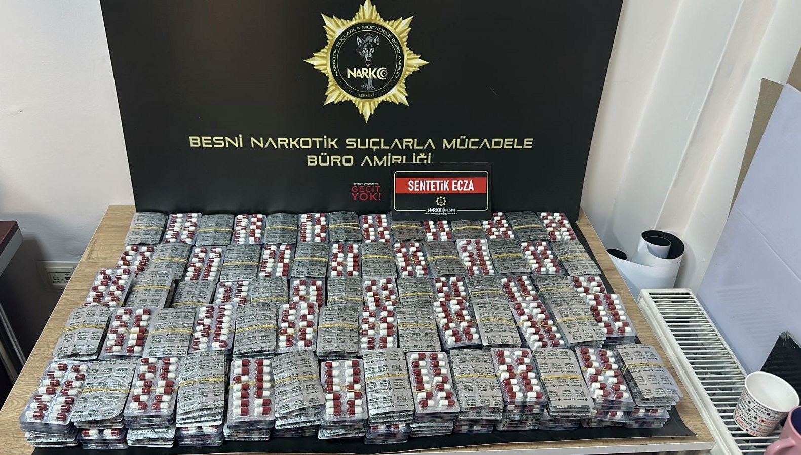 adiyamanda uyusturucu operasyonu 2 kisi tutuklandi nnDSLclH