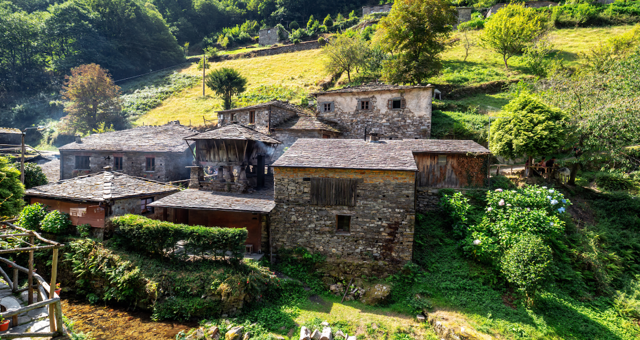 bu koyde kadinlarin ne saci kesiliyor ne beyazliyor iste sirri EpZrG2IG
