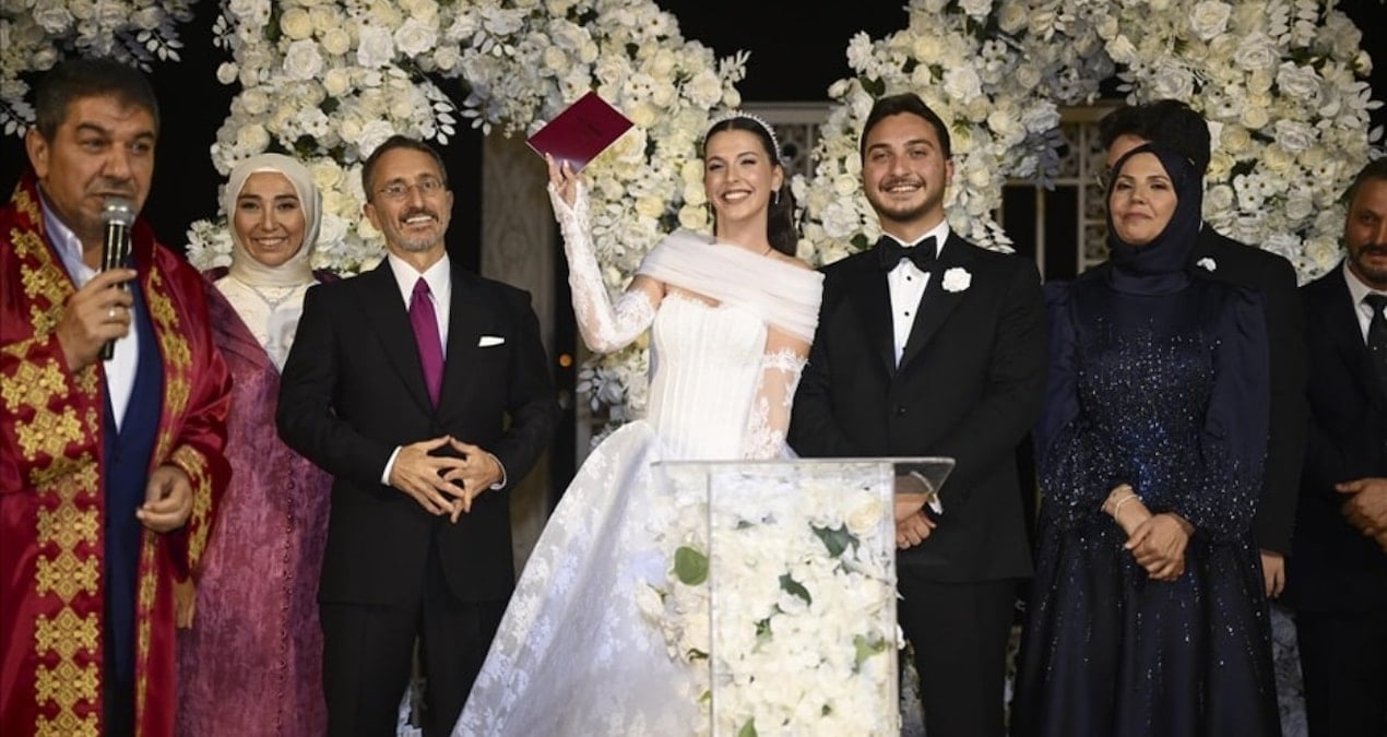 dune kadar erdoganin sag koluydu oglunun dugununde gozler erdogani aradi El6iOx4P