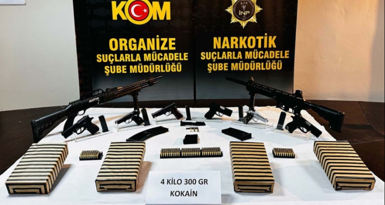 izmirde silah ve uyusturucu operasyonu 7 kisi tutuklandi XQ3b4i3y