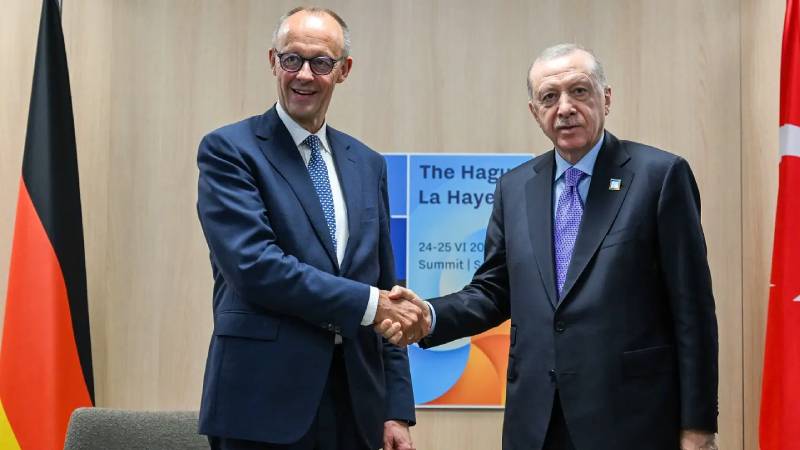 almanyanin turkiyeye ilgisi muhalefet icin iyi haber degil basbakan merzin turkiye ziyaretini alman basini nasil yorumluyor PDKMKfWM.jpg