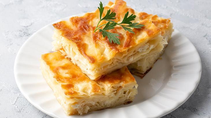 23 yillik seften kurumayan borek tarifi firindan cikmadan 5 dakika once bu karisimi surun 7fUrysFb.jpg
