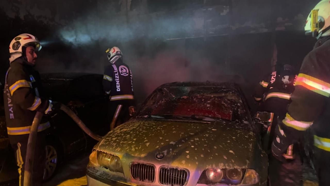 denizlide oto galeride cikan yanginda 5 arac hasar gordu NY6KLIhT.jpg