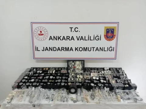 Ankara’da Kaçak Saat Operasyonu