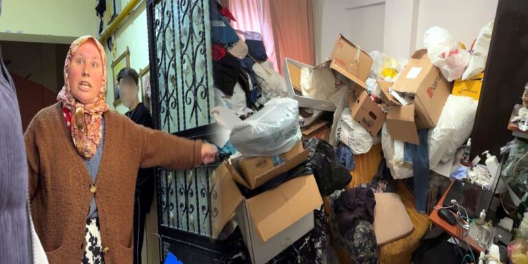 avcilardaki-cop-evin-tahliyesi-yeniden-basladi-ev-sahibi-ile-komsular-karsi-karsiya-geldi-mAAmOMvm