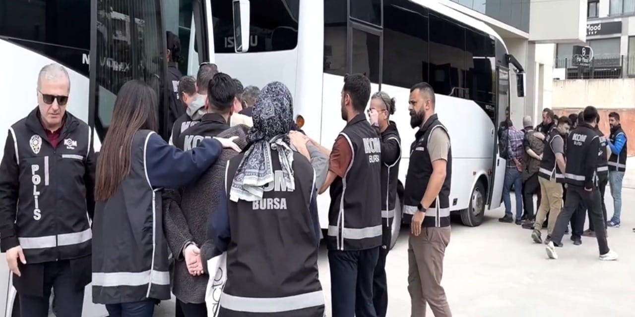 kadinlari-kullanip-ciftcileri-tuzaklarina-dusurduler-engelli-cocugu-bile-darbettiler-8iTsRfFM